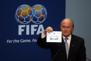 Blatter annuncia la sede del Mondiale 2014 Fonte immagine: Wikipedia - Ricardo Stuckert/ABr