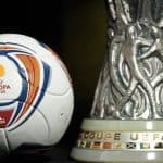 Il trofeo dell'Europa League (Fonte: Diego Sideburns flickr.com)