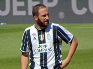 Higuain - Fonte immagine: Leandro Ceruti e Danyele, Wikipedia