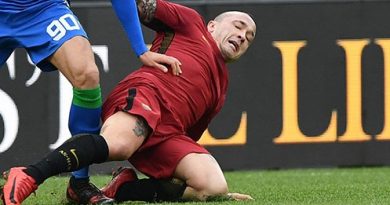 Roma, Nainggolan lascia spazio a Pastore: “Non è facile andare via” Nainggolan alla Roma - Fonte immagine: sassuolocalcio.it