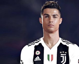 Fotomontaggio di Cristiano Ronaldo con la maglia della Juventus
