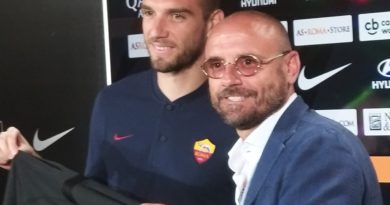 Roma, parla Pau López: “Adesso inizia la mia storia” Roma, Pau López a Trigoria