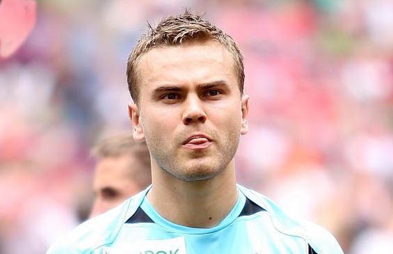 Akinfeev - Fonte: Новикова Юлия, soccer.ru - Wikipedia