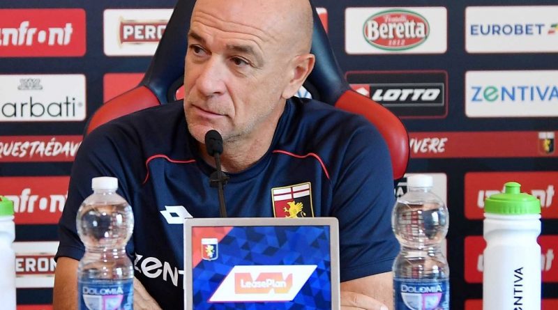 Mister Davide Ballardini in conferenza stampa (foto genoacfc.it)