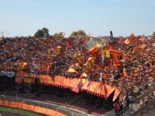 Stadio Via del Mare di Lecce di RicciSpeziari, Wikipedia